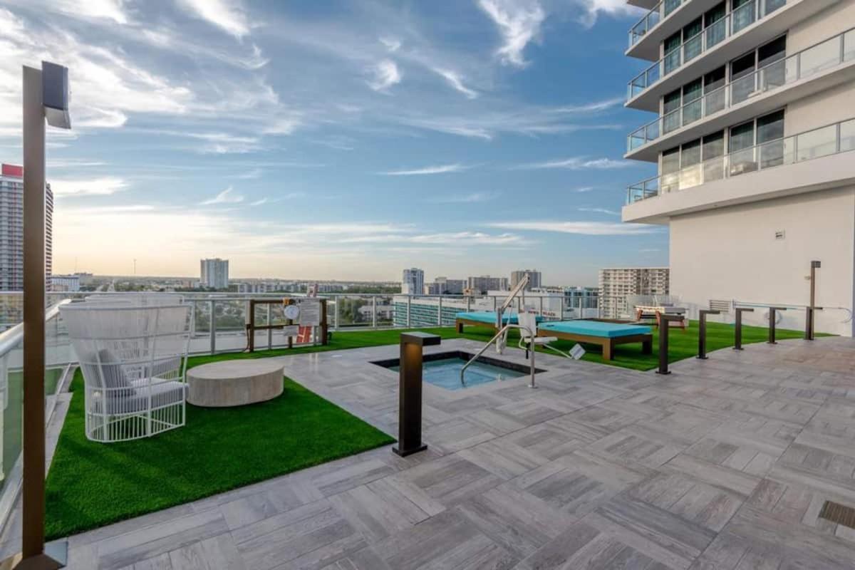 Lyfe On The Beach 25Th Floor 1 Bed Unit With Oceanview Hollywood Ngoại thất bức ảnh